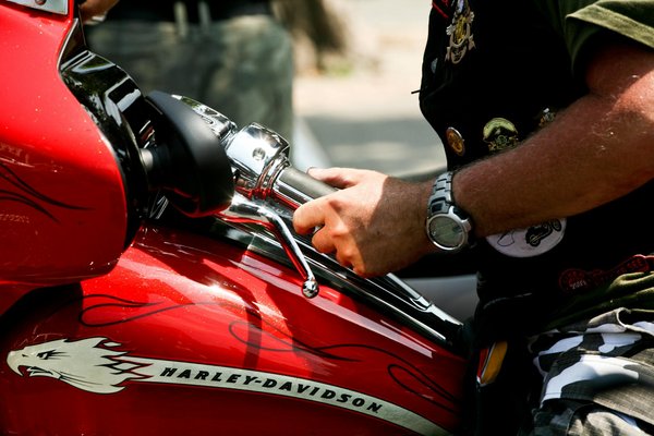 Comment améliorer les performances de freinage d'une Audi A4 pour une utilisation en ville ?