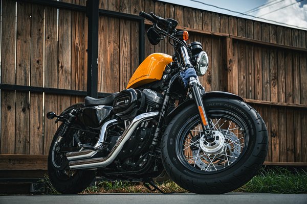 Comment choisir un kit d'entretien pour les phares avant d'une BMW Série 3 ?